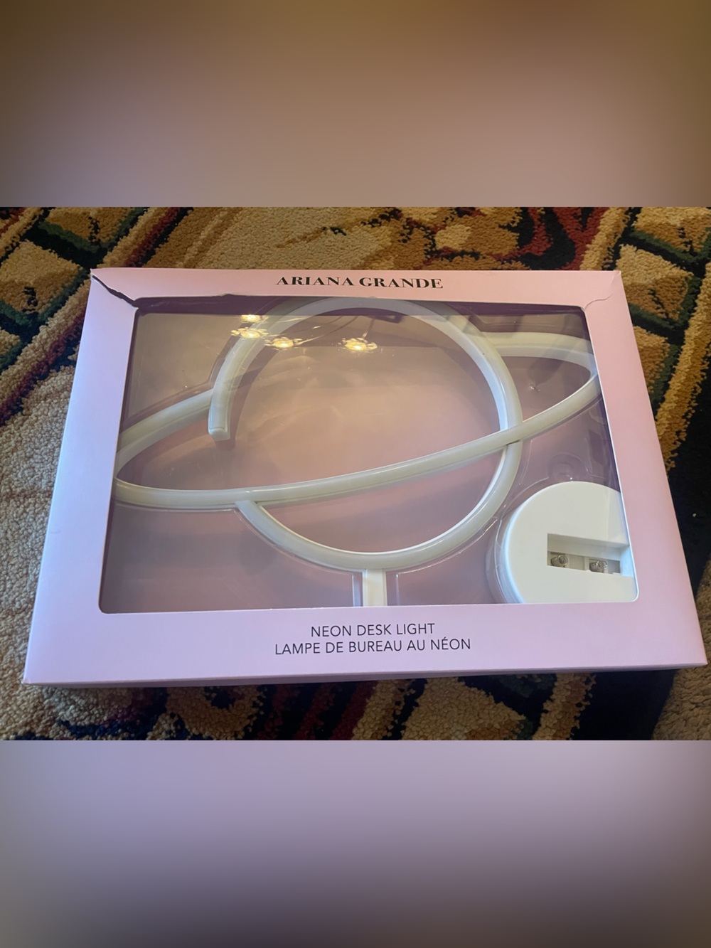 NWT Ariana Grande Saturn Neon Desk Light